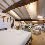Skylight Duplex In Historic Center Apartman