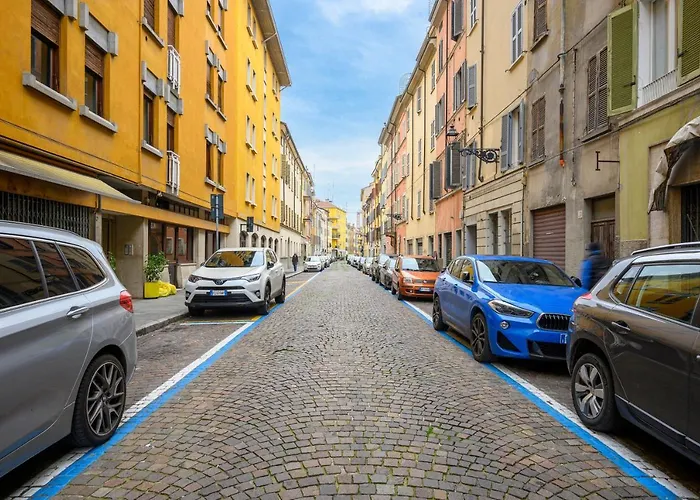 Skylight Duplex In Historic Center * Parma