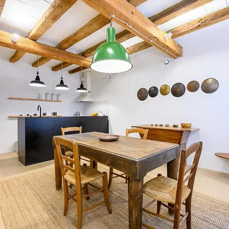 Skylight Duplex In Historic Center Apartment Parma