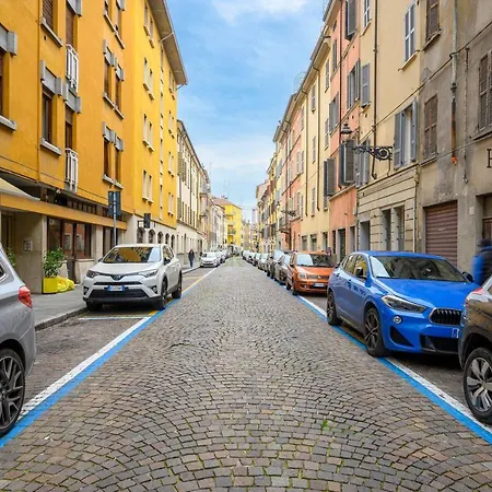 Skylight Duplex In Historic Center * Parma