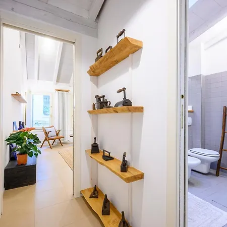 Lägenhet Skylight Duplex In Historic Center