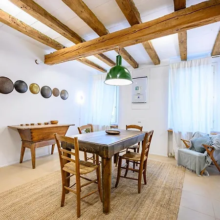 Apartment Skylight Duplex In Historic Center *